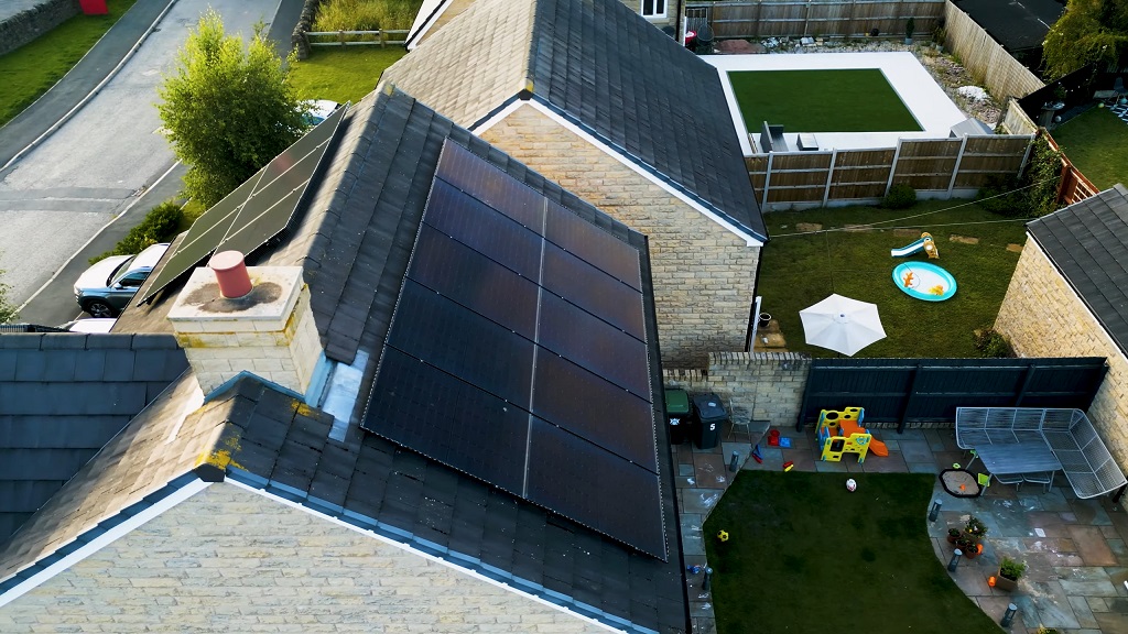 Measure roof tilt and orientation for effective solar panel placement on angled surfaces